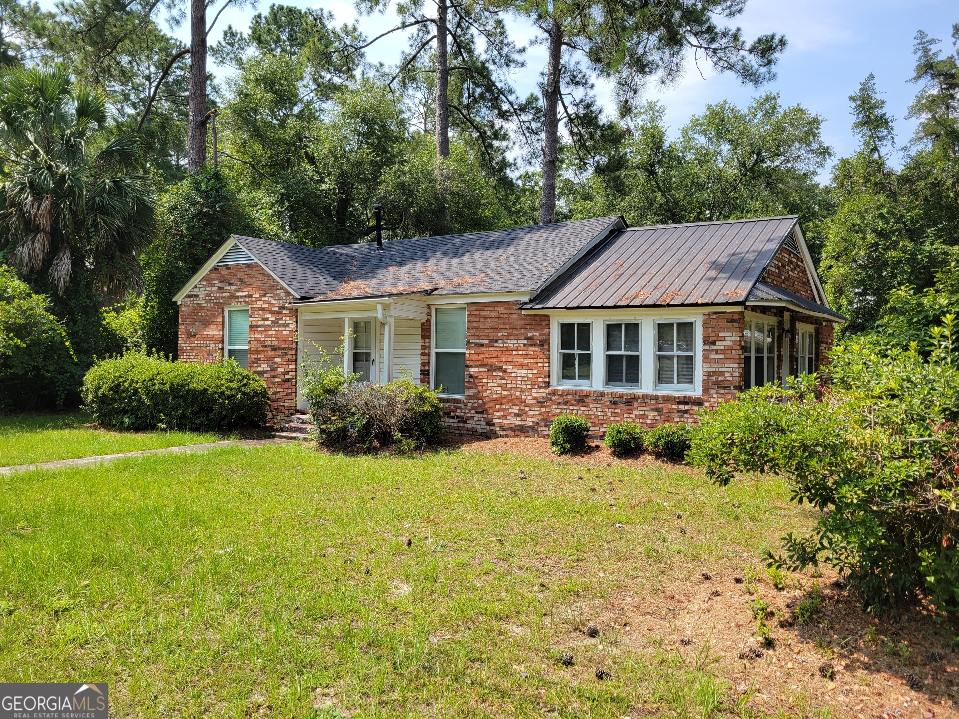 112 Jessie Avenue Property Photo 1