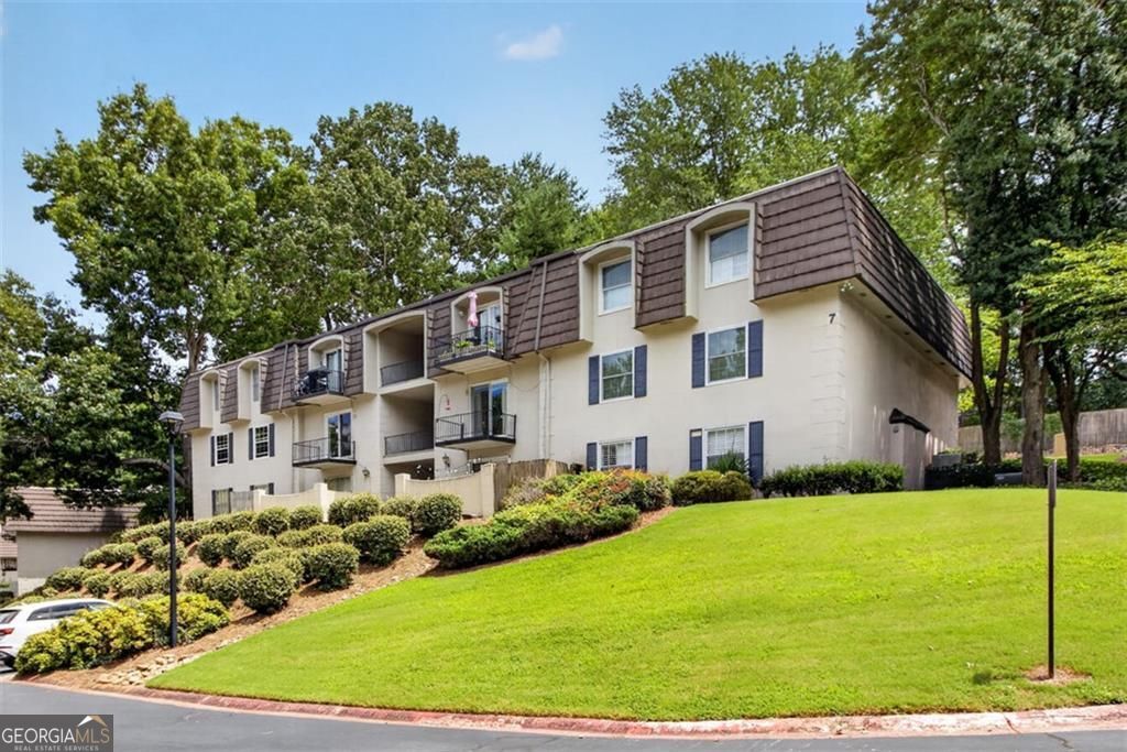 725 Dalrymple Road # 7J