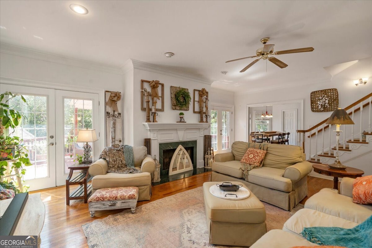 2221 Brush Creek Drive Property Photo 3