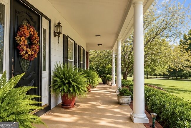2221 Brush Creek Drive Property Photo 3