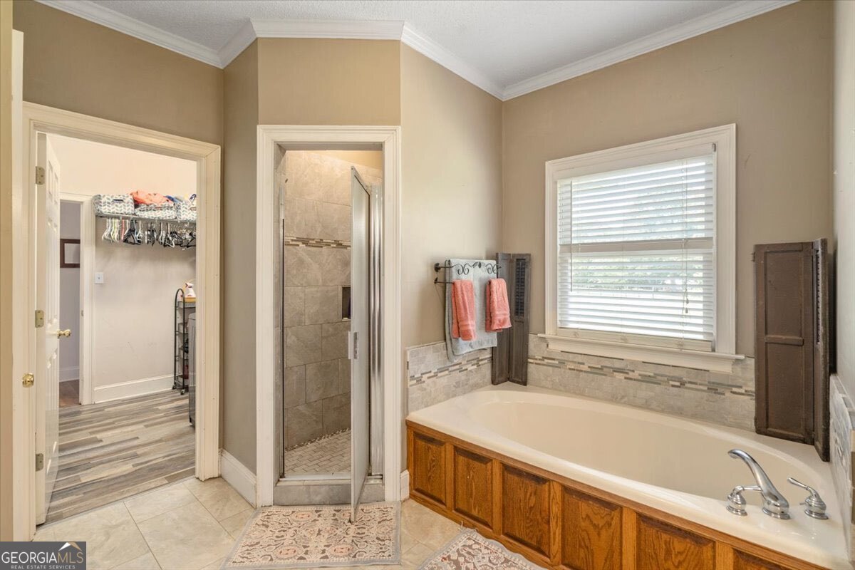 2221 Brush Creek Drive Property Photo 11