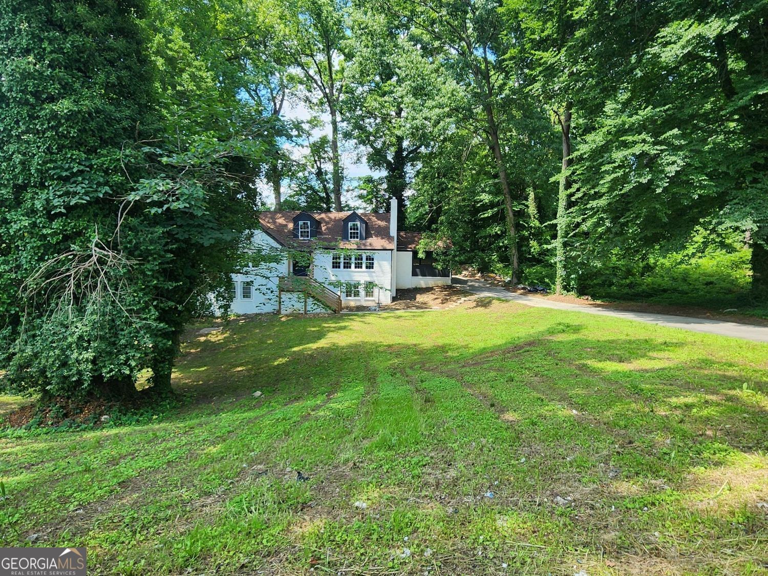 1511 Joseph E Boone Boulevard Nw Property Photo 3