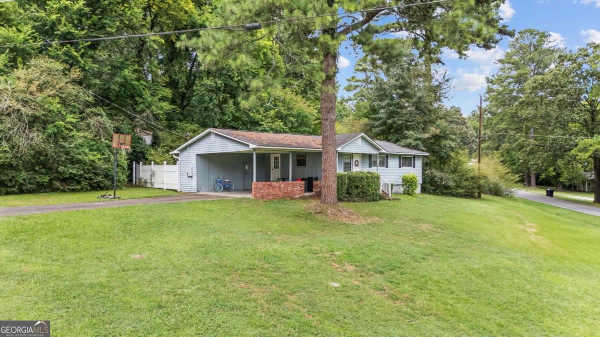 111 Friar Tuck Road Ne Property Photo 1