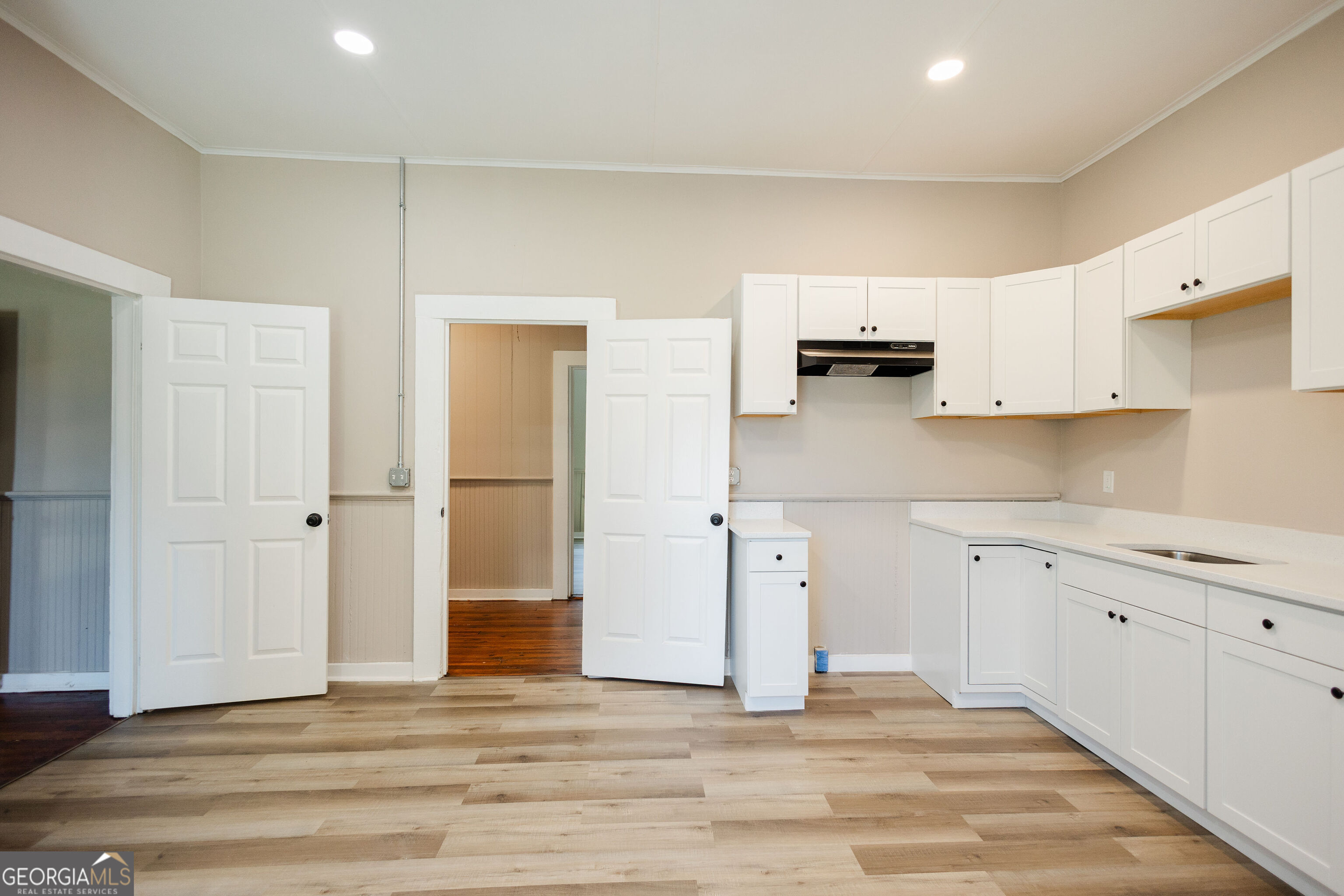 732 Williams Street Property Photo 17