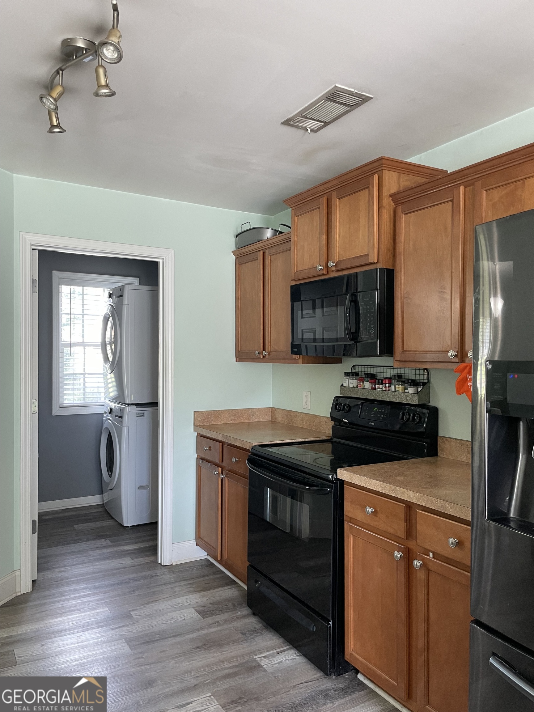109 Presidential Lane Property Photo 20