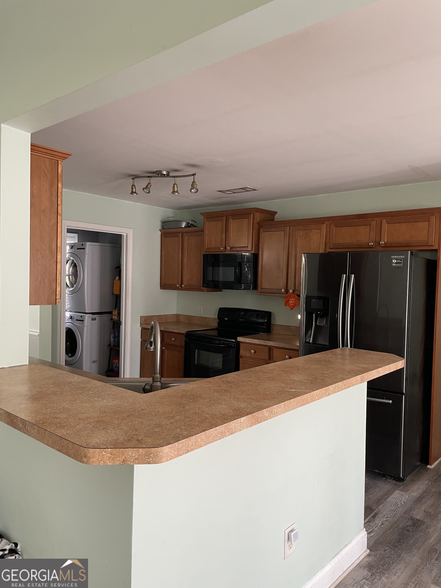 109 Presidential Lane Property Photo 26