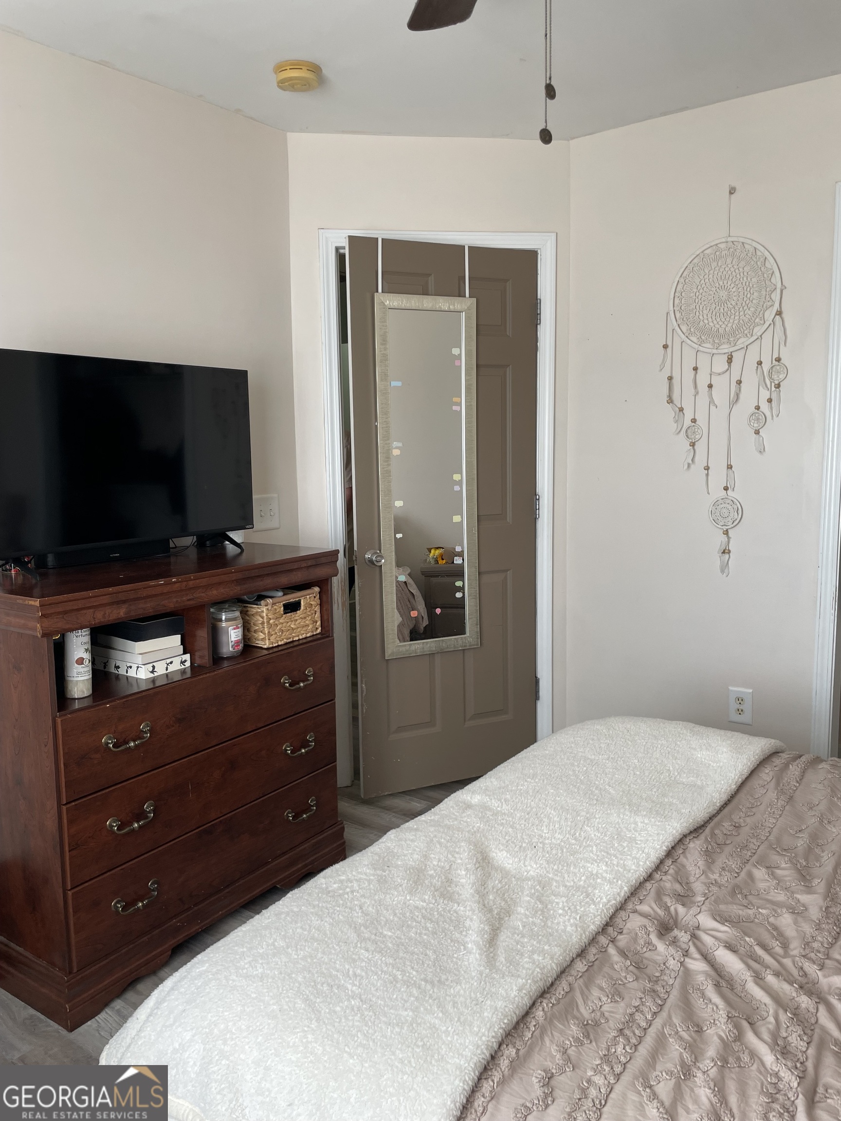 109 Presidential Lane Property Photo 42
