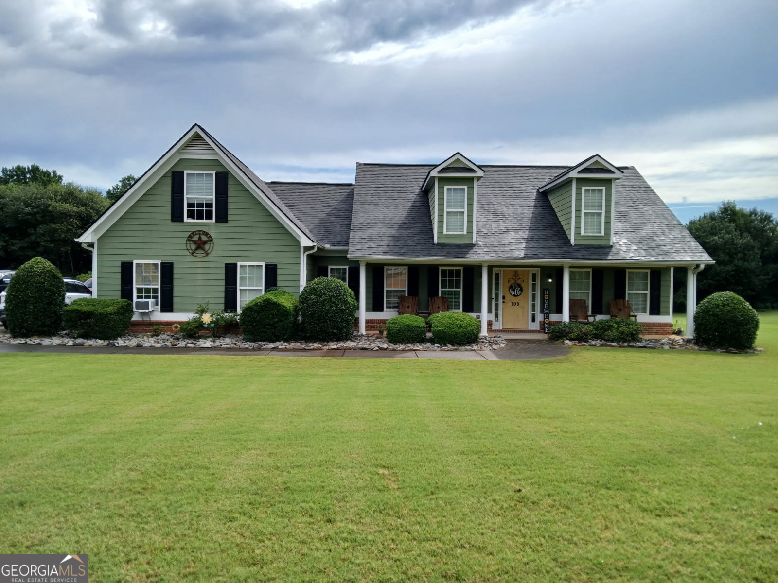 109 Presidential Lane Property Photo 98