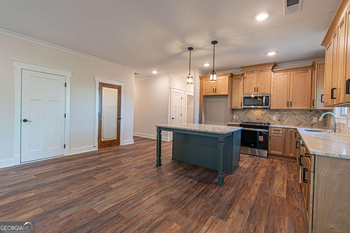386 Mulberry Circle Property Photo 17