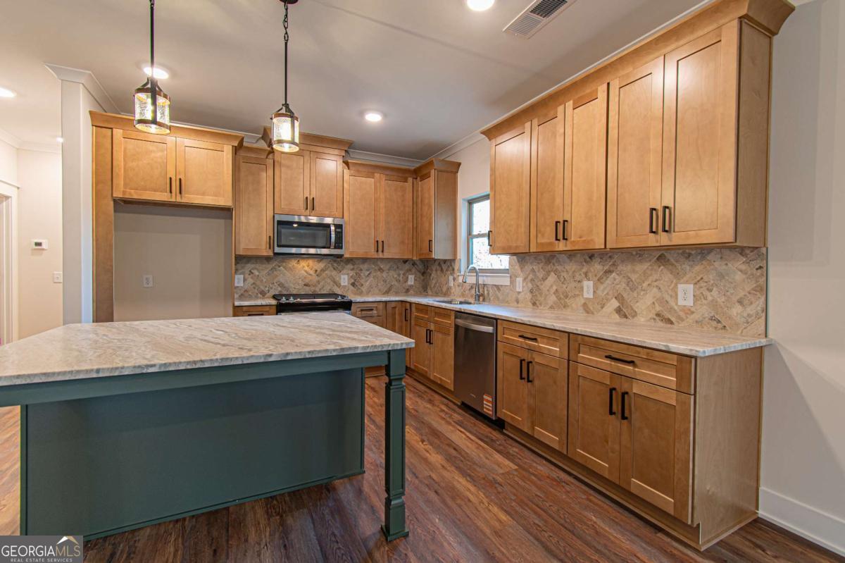 386 Mulberry Circle Property Photo 18