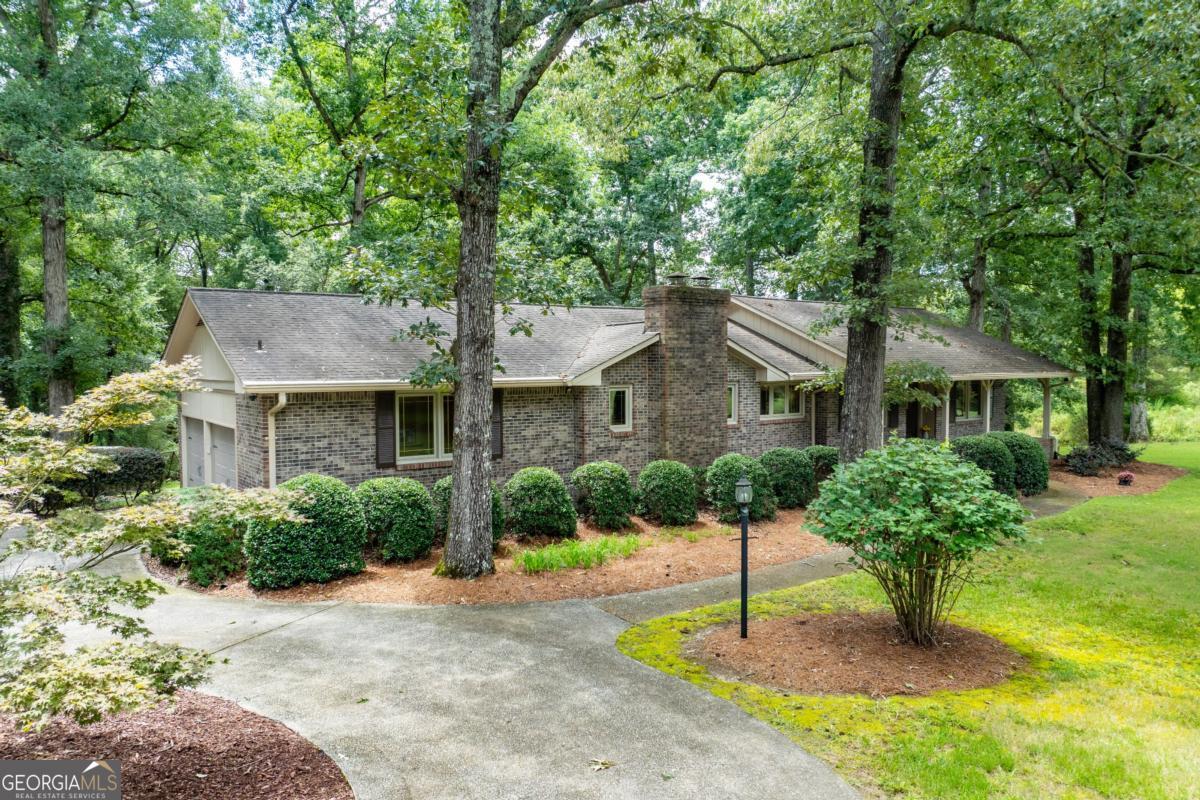 1131 Ednaville Road Property Photo 3
