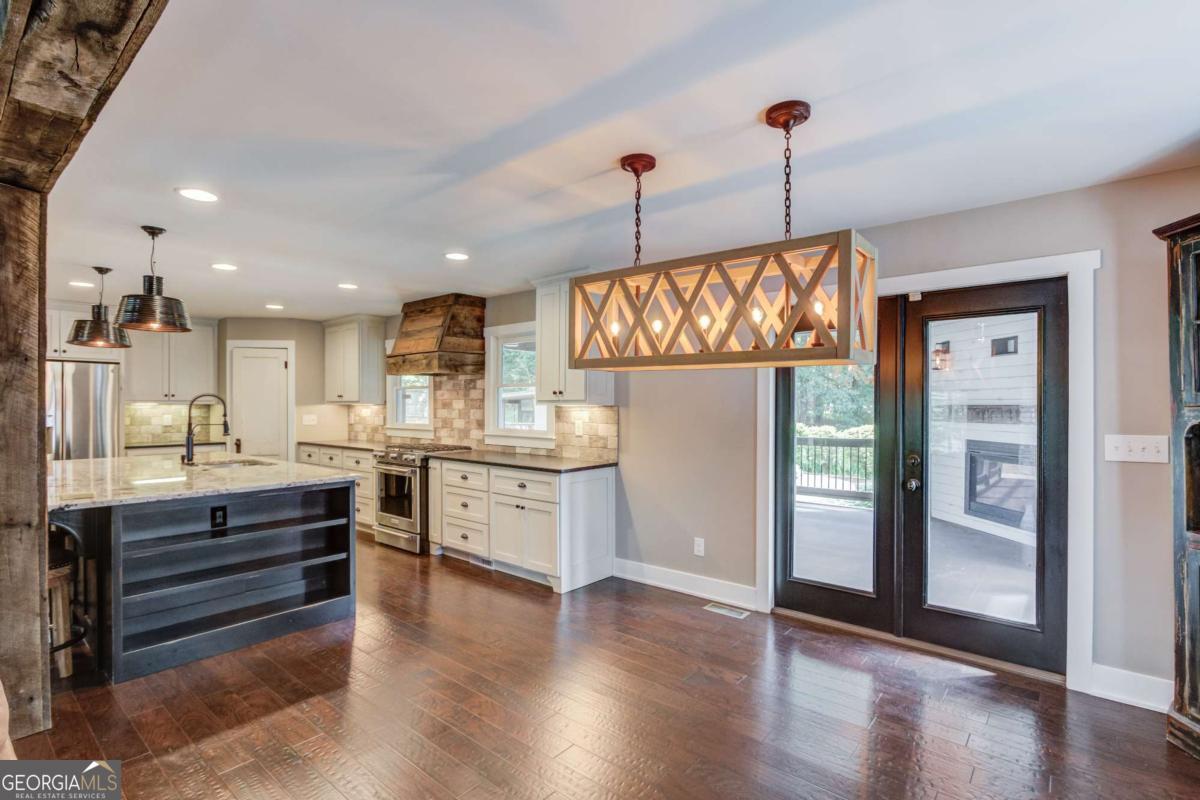 3441 Knollwood Court Property Photo 10