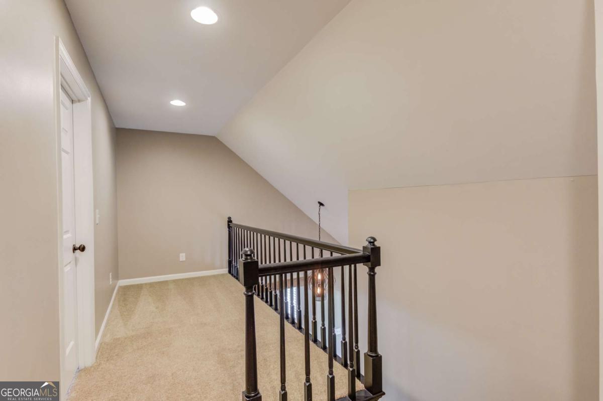 3441 Knollwood Court Property Photo 24