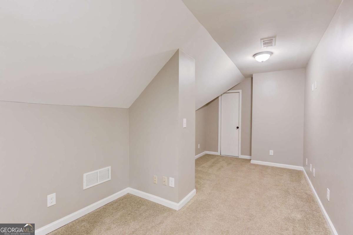 3441 Knollwood Court Property Photo 32