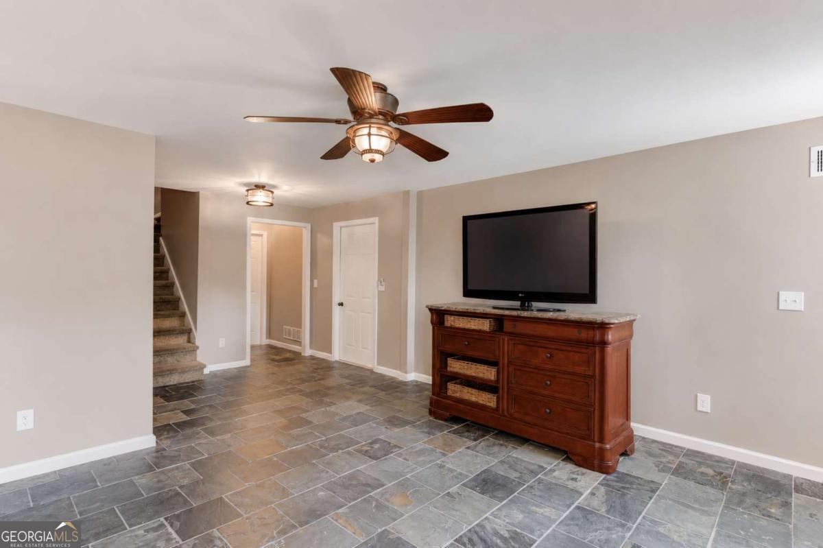 3441 Knollwood Court Property Photo 35
