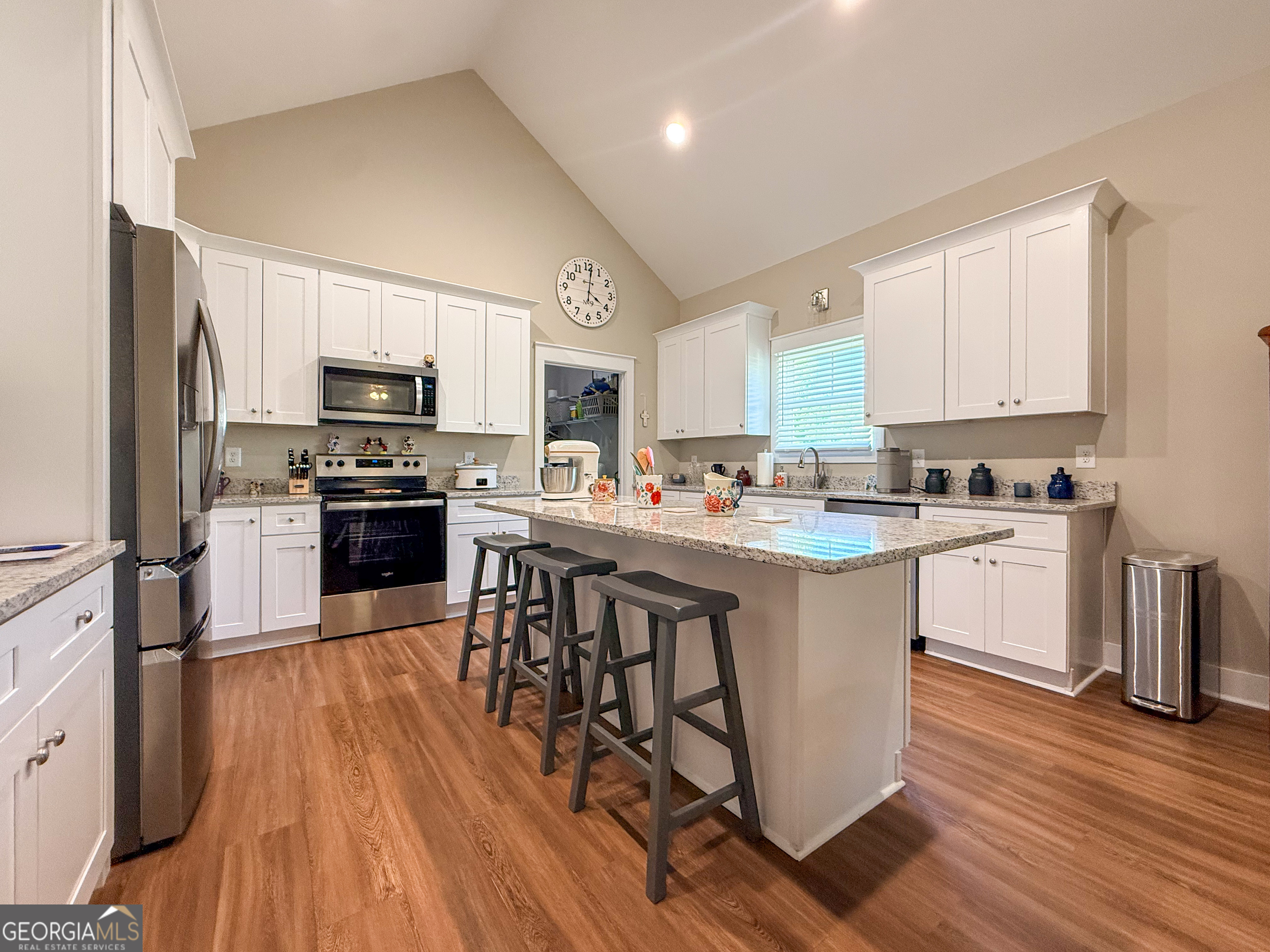 200 Campbell Street Property Photo 8