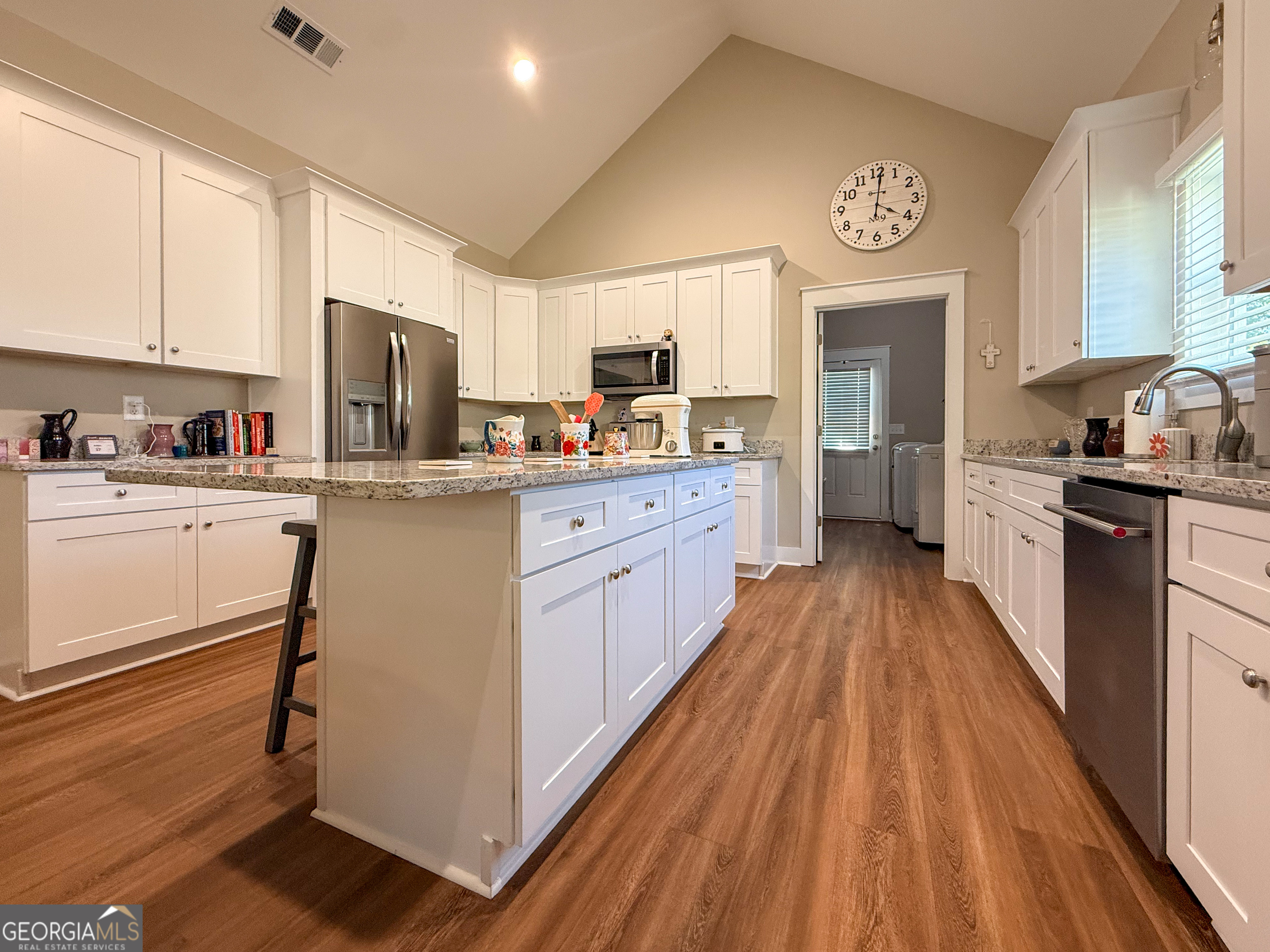 200 Campbell Street Property Photo 9