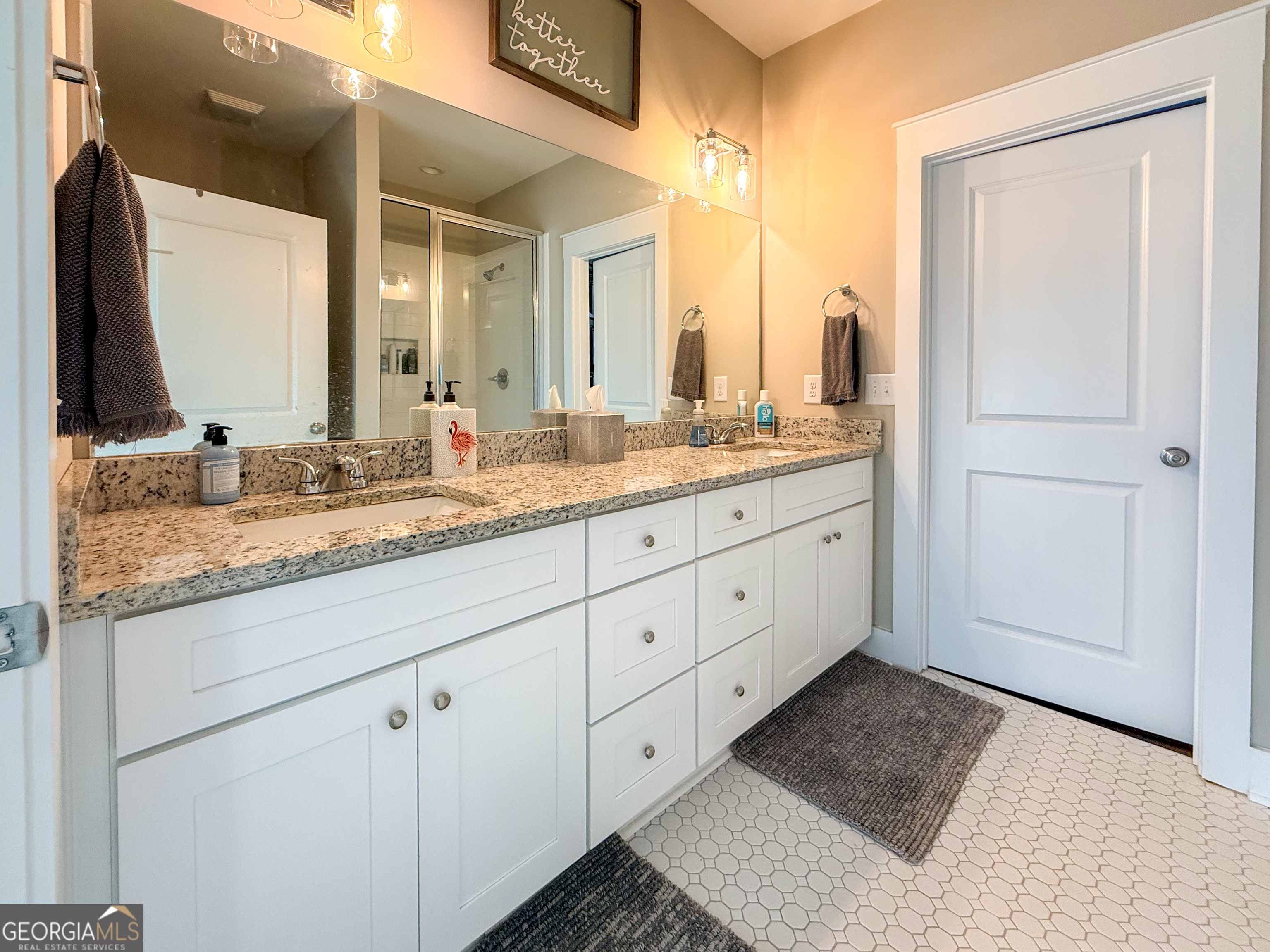 200 Campbell Street Property Photo 14
