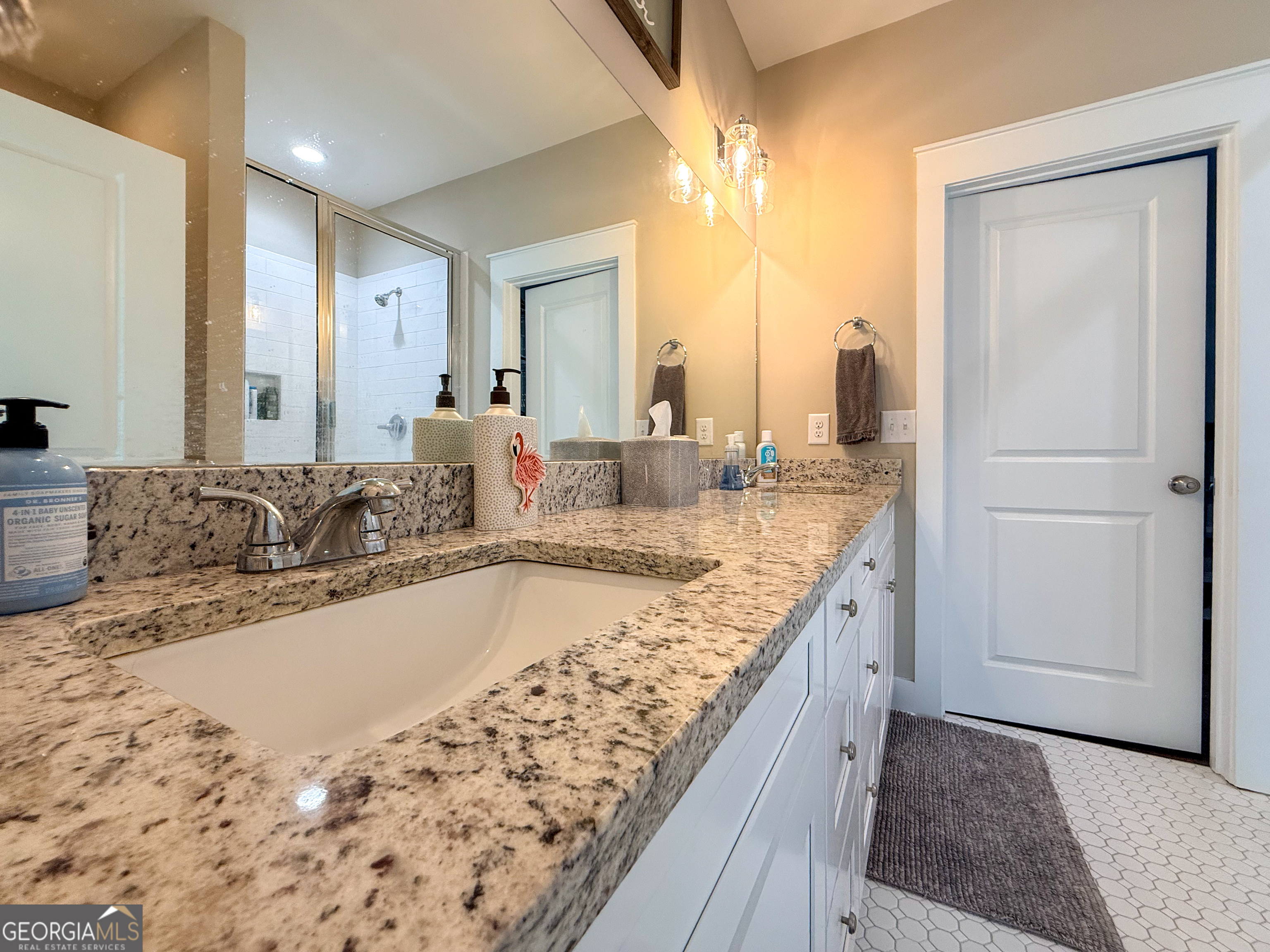 200 Campbell Street Property Photo 15