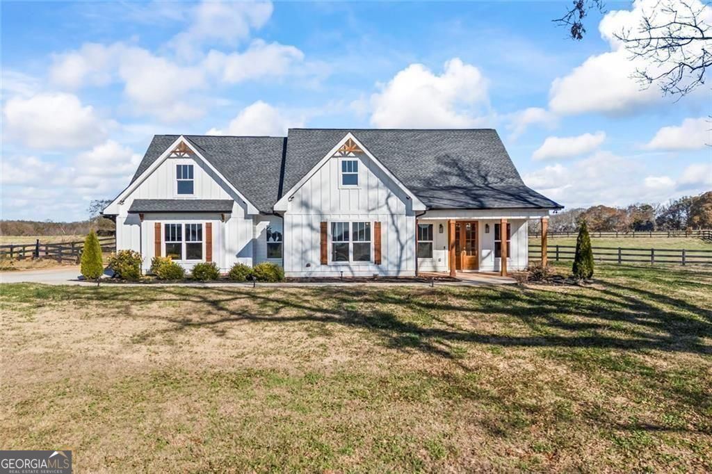7588 Highway 98 Road W Property Photo 1
