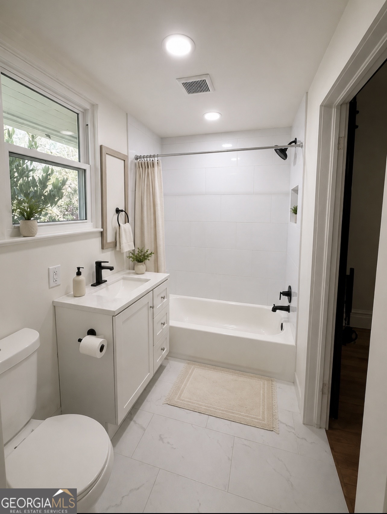 27 Carmichael Street Property Photo 22
