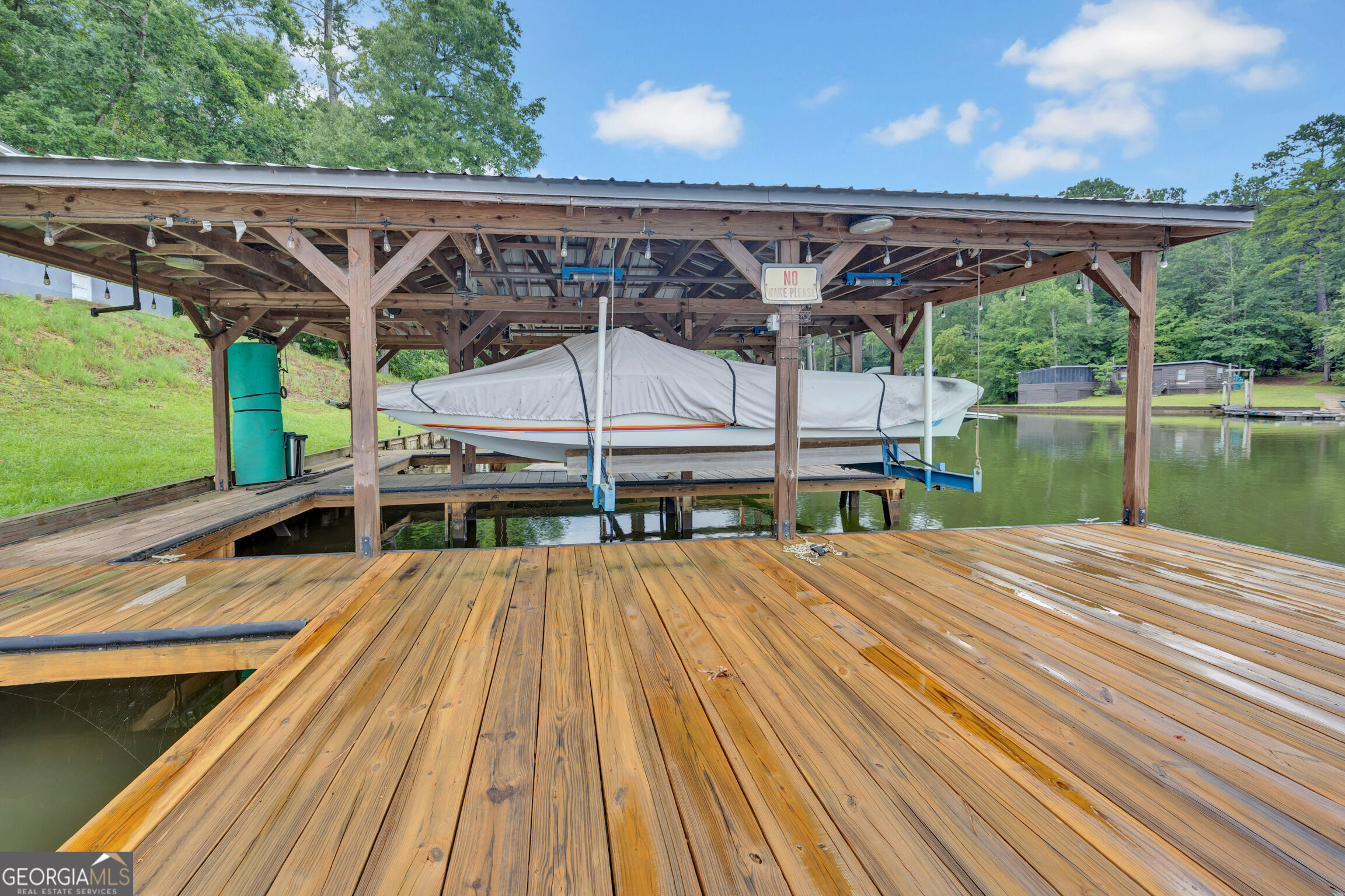 1735 Campbell Road Property Photo 12