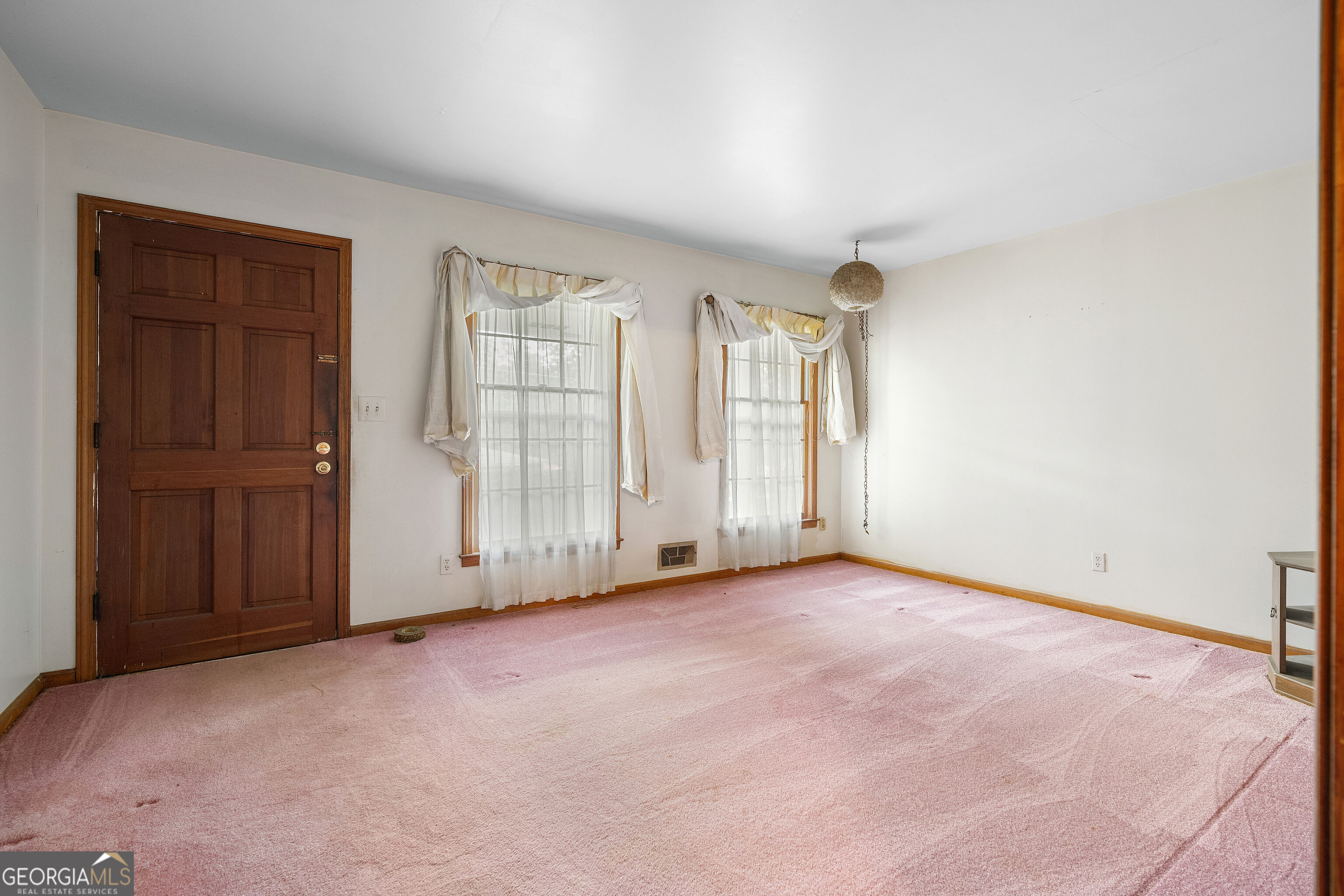 111 Irvin Street Property Photo 5