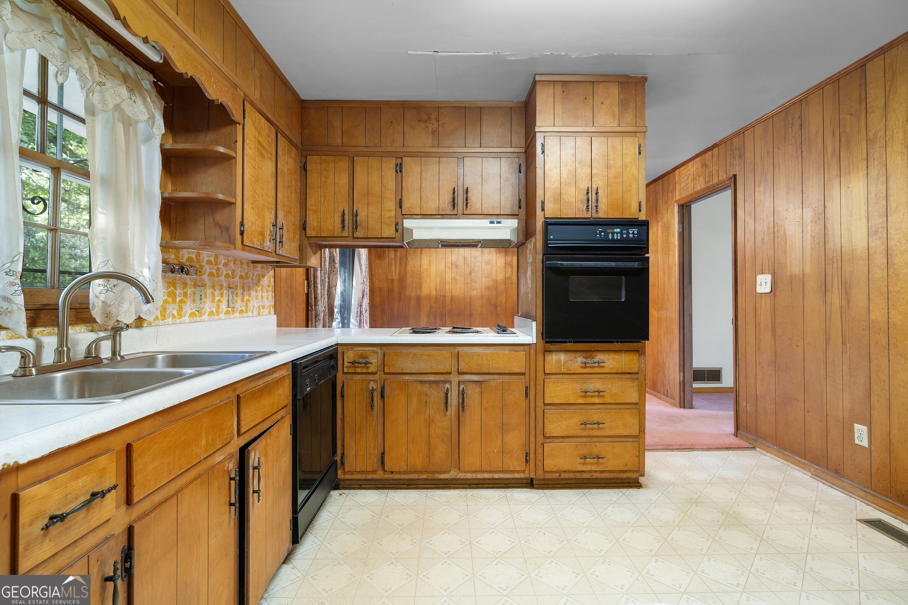 111 Irvin Street Property Photo 11
