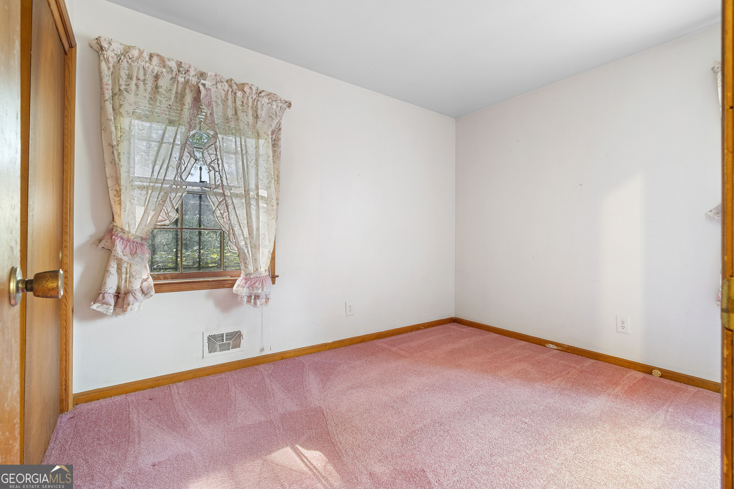 111 Irvin Street Property Photo 17