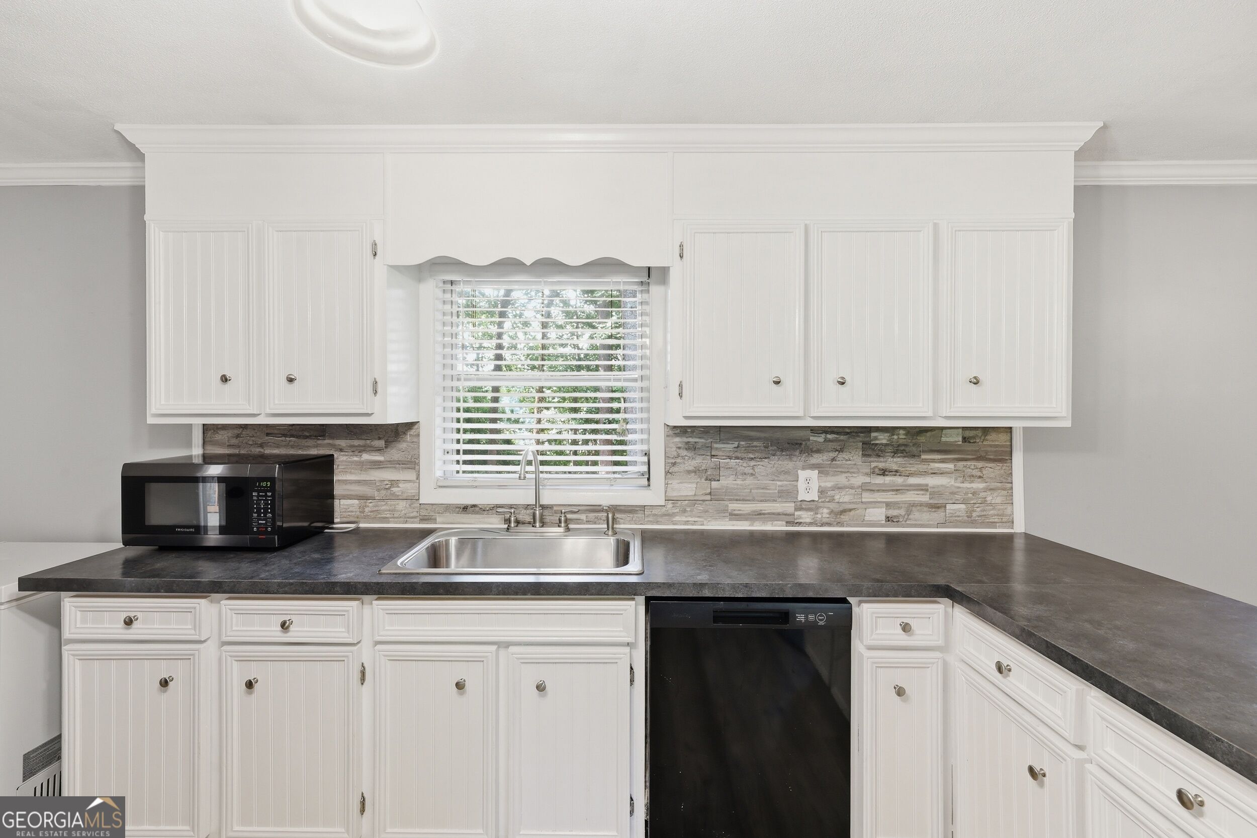 30 Rosedale Street Property Photo 10