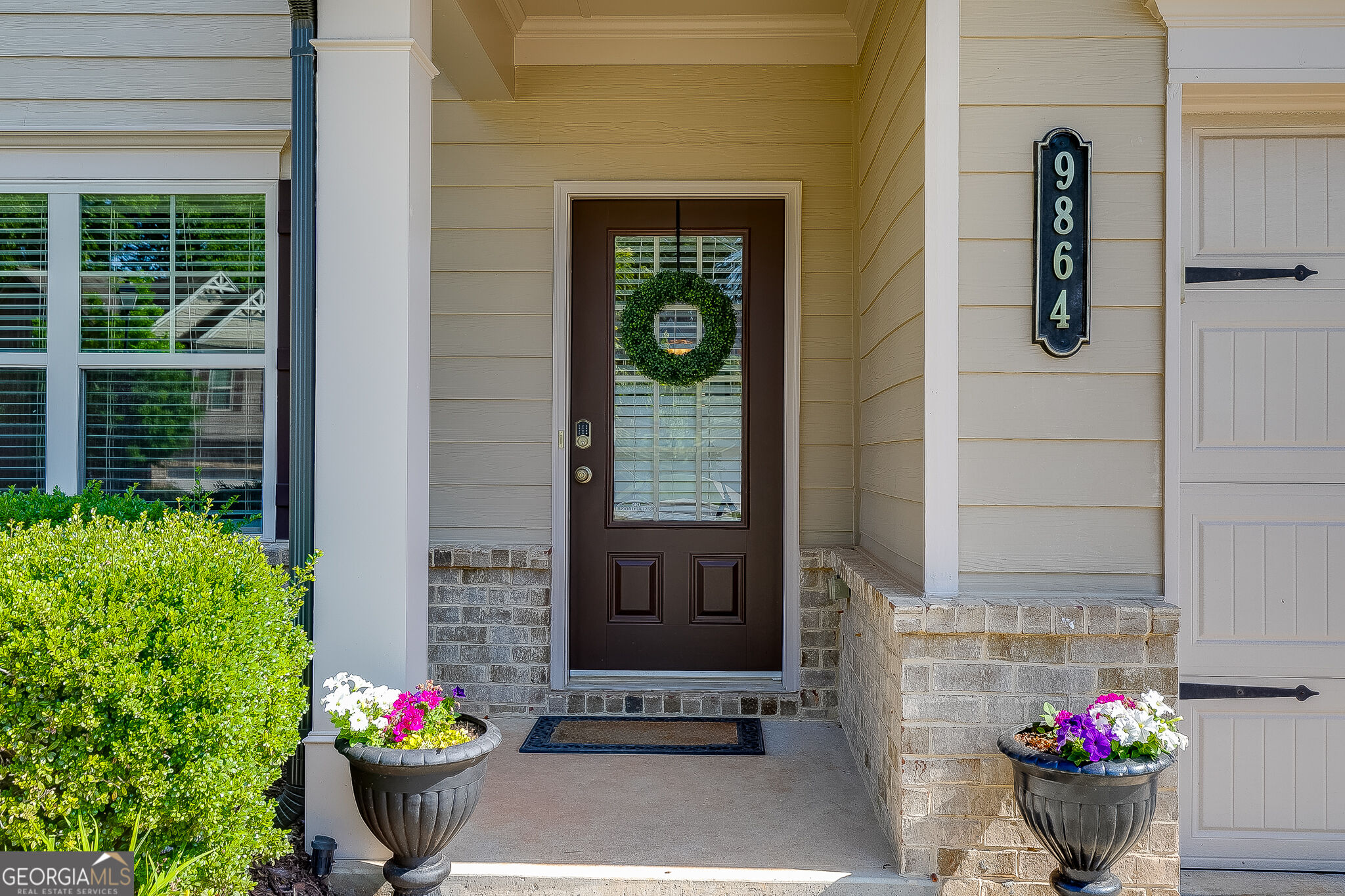 9864 Elderberry Pointe Property Photo 3