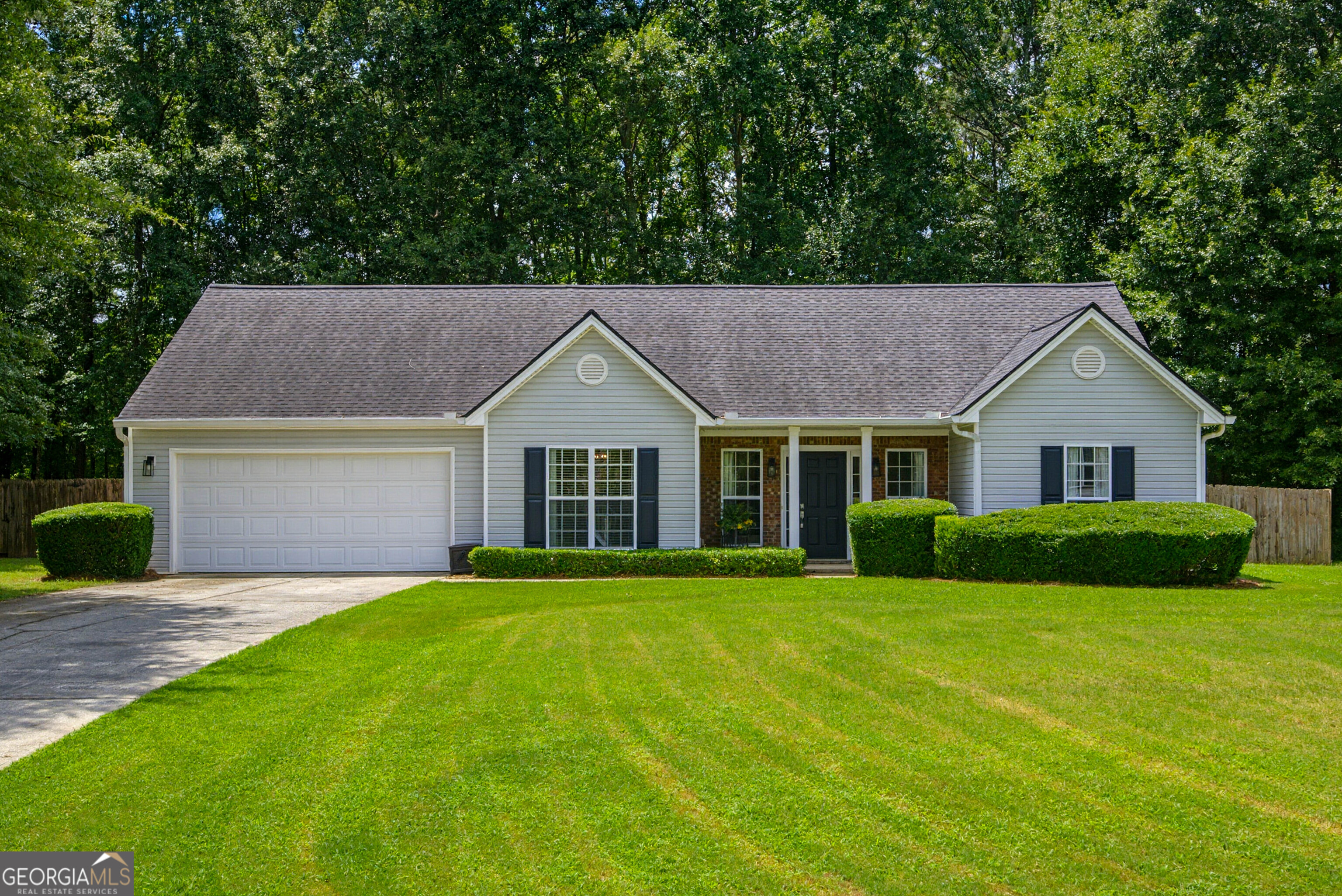 1628 Amalie Drive Property Photo 1