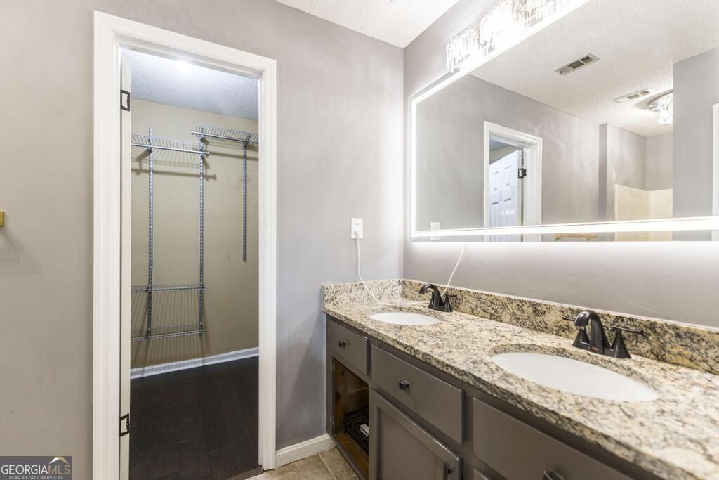 104 Turtle Dove Court Property Photo 14