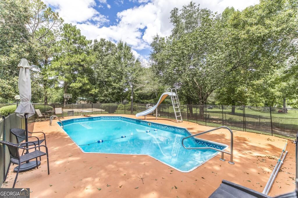 104 Turtle Dove Court Property Photo 24