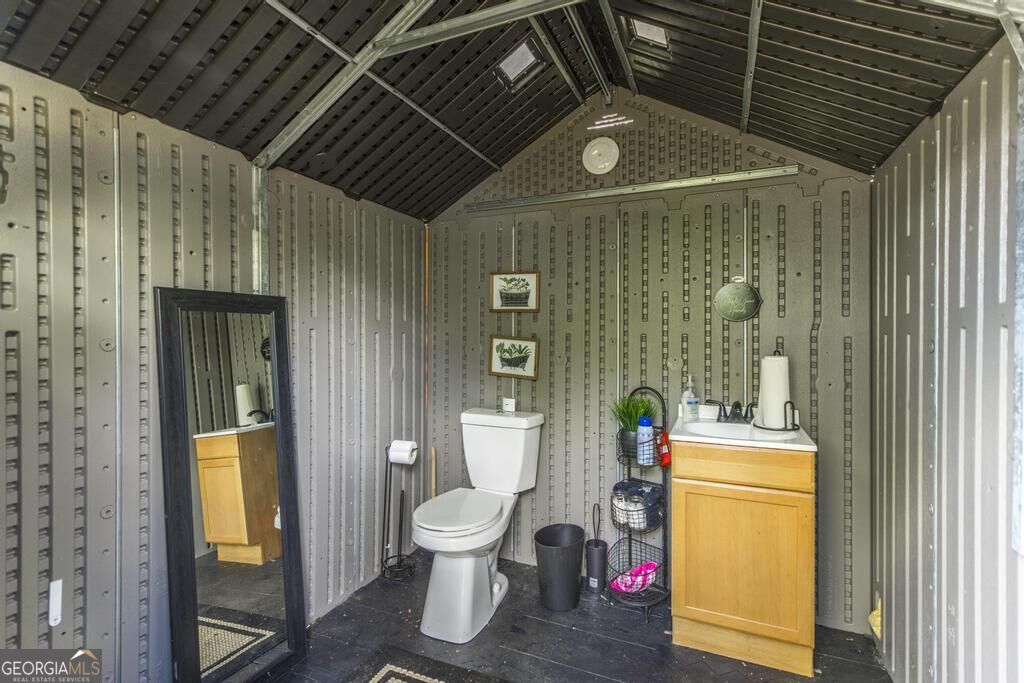 104 Turtle Dove Court Property Photo 28
