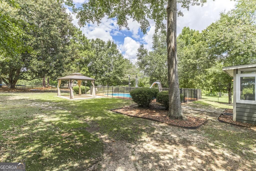104 Turtle Dove Court Property Photo 29