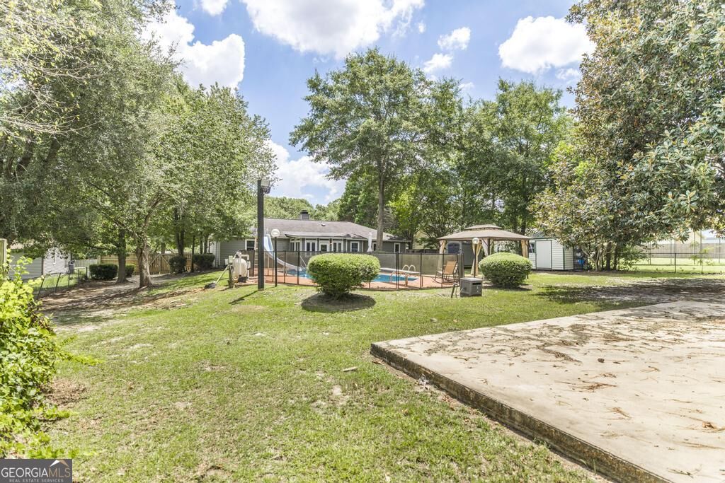 104 Turtle Dove Court Property Photo 32