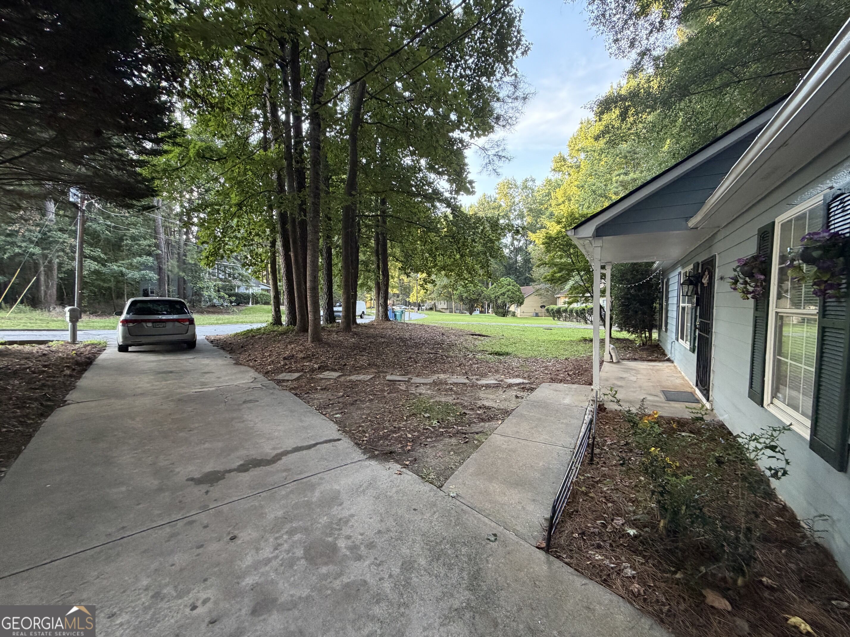 122 Oriole Drive Property Photo 1