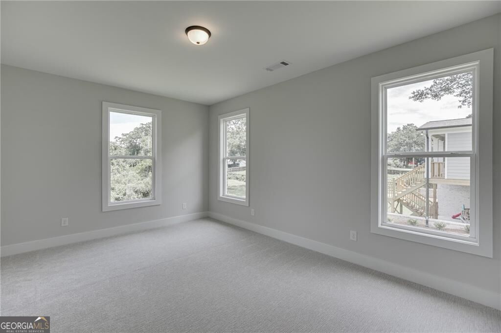 240 Wilbanks Street Property Photo 25