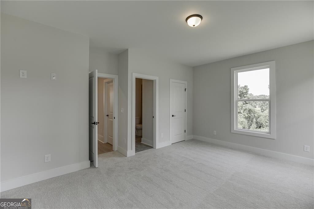 240 Wilbanks Street Property Photo 26