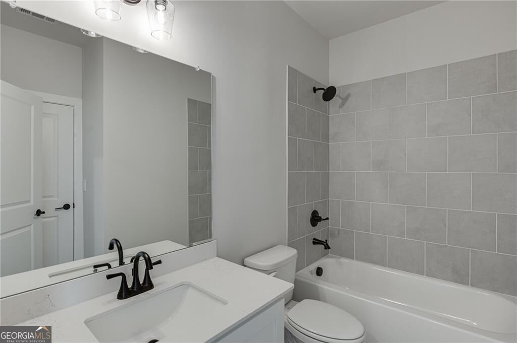 240 Wilbanks Street Property Photo 28