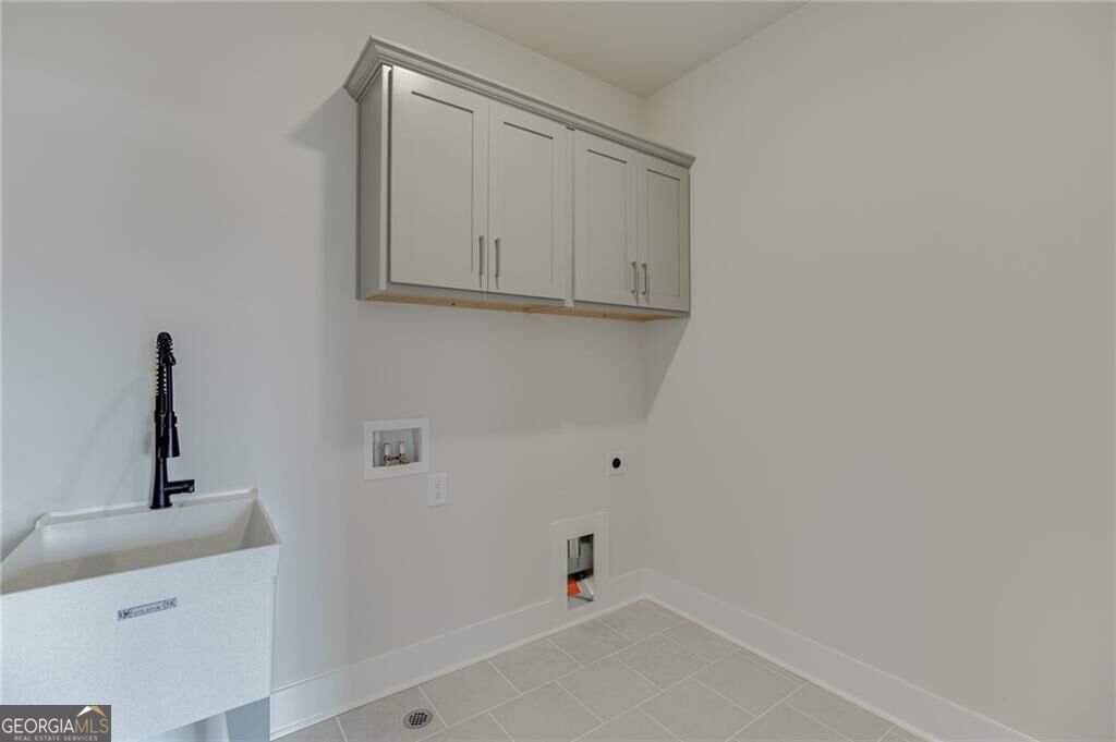 240 Wilbanks Street Property Photo 34