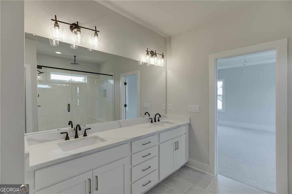 240 Wilbanks Street Property Photo 40