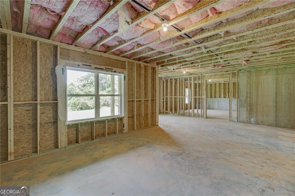 240 Wilbanks Street Property Photo 44