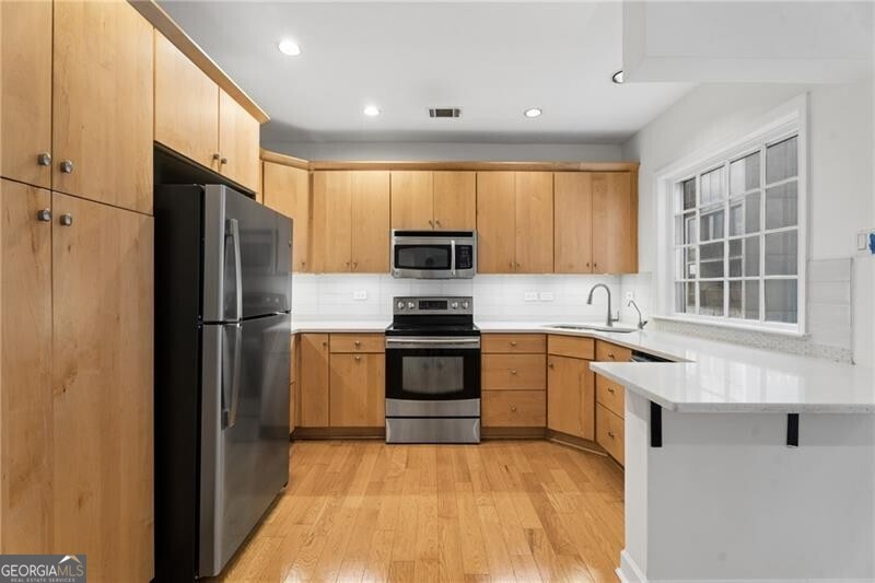 175 15th Street Ne # 409 Property Photo 6
