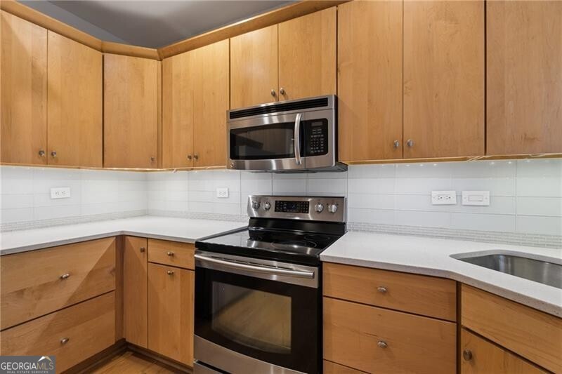 175 15th Street Ne # 409 Property Photo 9
