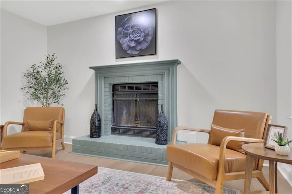 4491 Calumet Drive Nw Property Photo 9