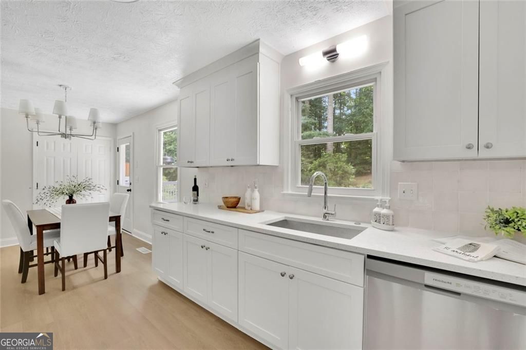 4491 Calumet Drive Nw Property Photo 13