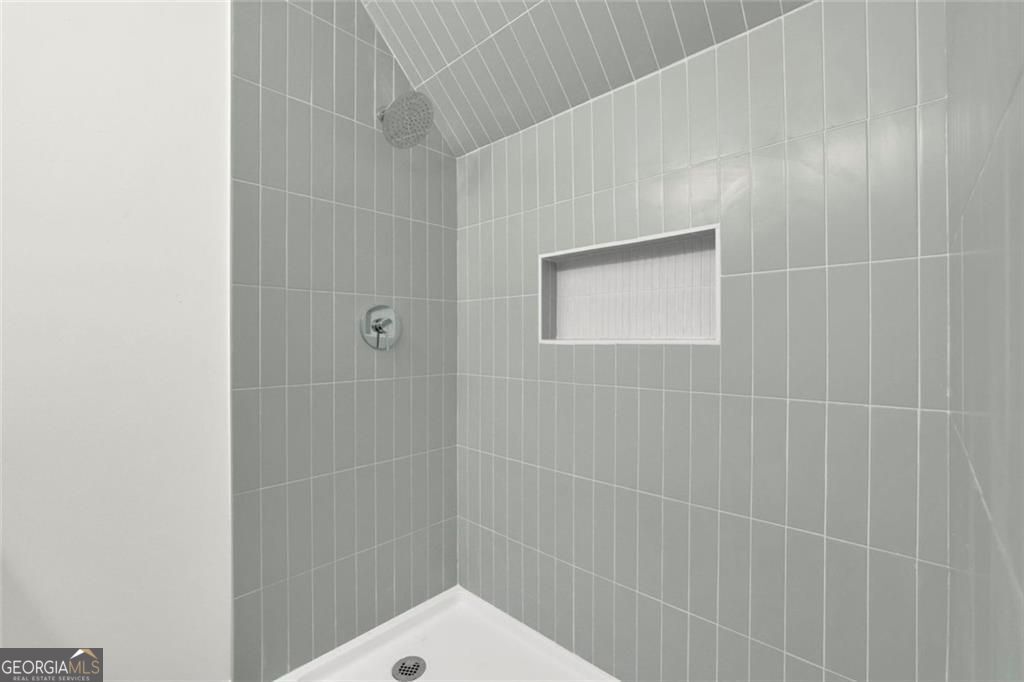 4491 Calumet Drive Nw Property Photo 25