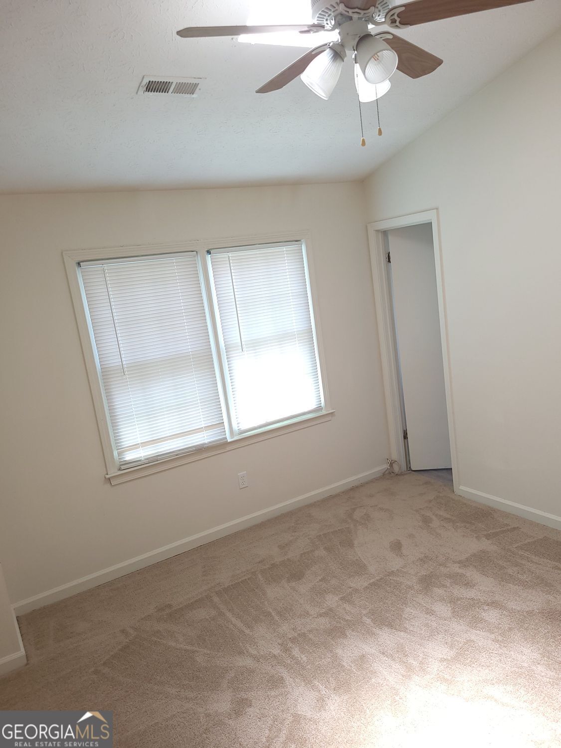 1685 Hunting Creek Drive Property Photo 10